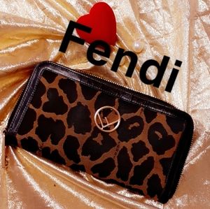 Fendi Wallet zipper around clutch animal designer